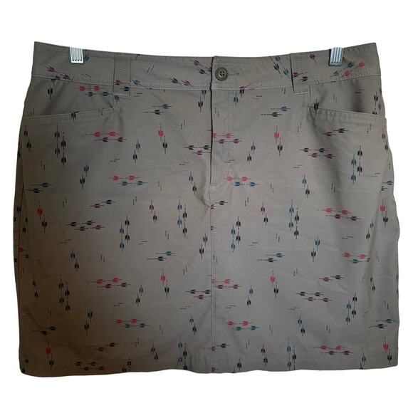 Eddie Bauer Green Arrow Print Women’s Adventurer 2.0 Skort Size 14 Hiking - Picture 1 of 8
